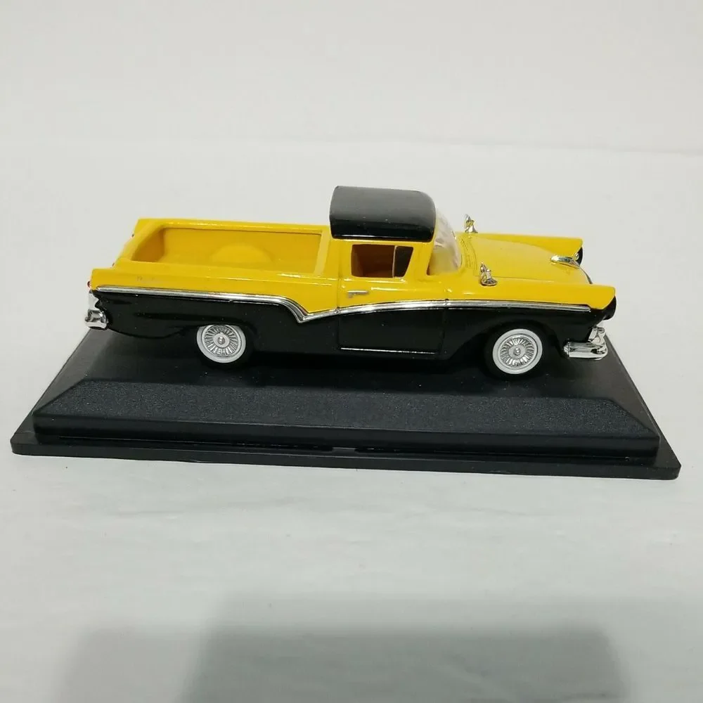 1957 Ford Ranchero Yellow/Black 1/43 Diecast Model Car by Road Signature 9421...